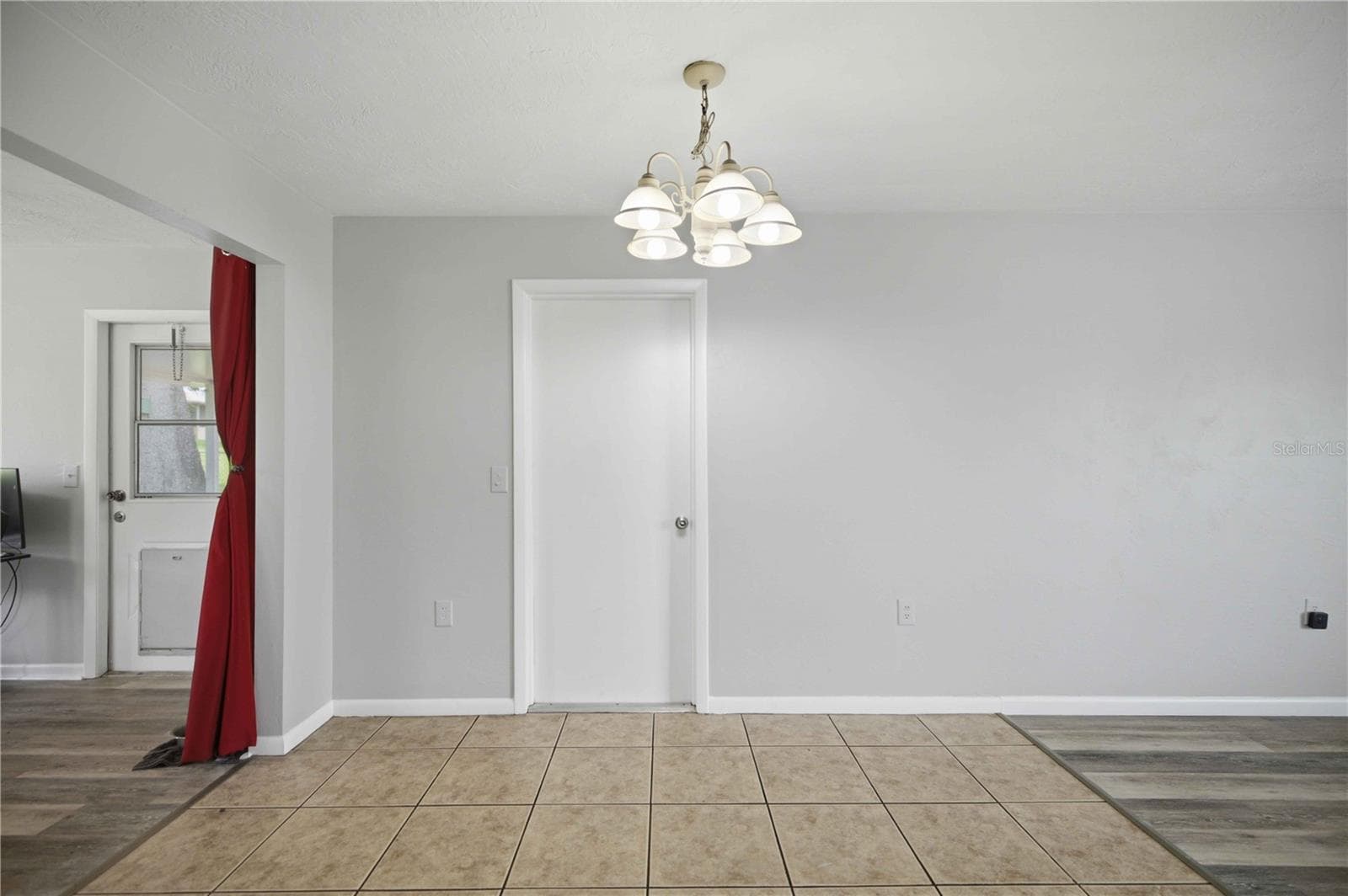 Single Family Residence at 510 S ADAMS ST, BEVERLY HILLS, photo 8 of 34