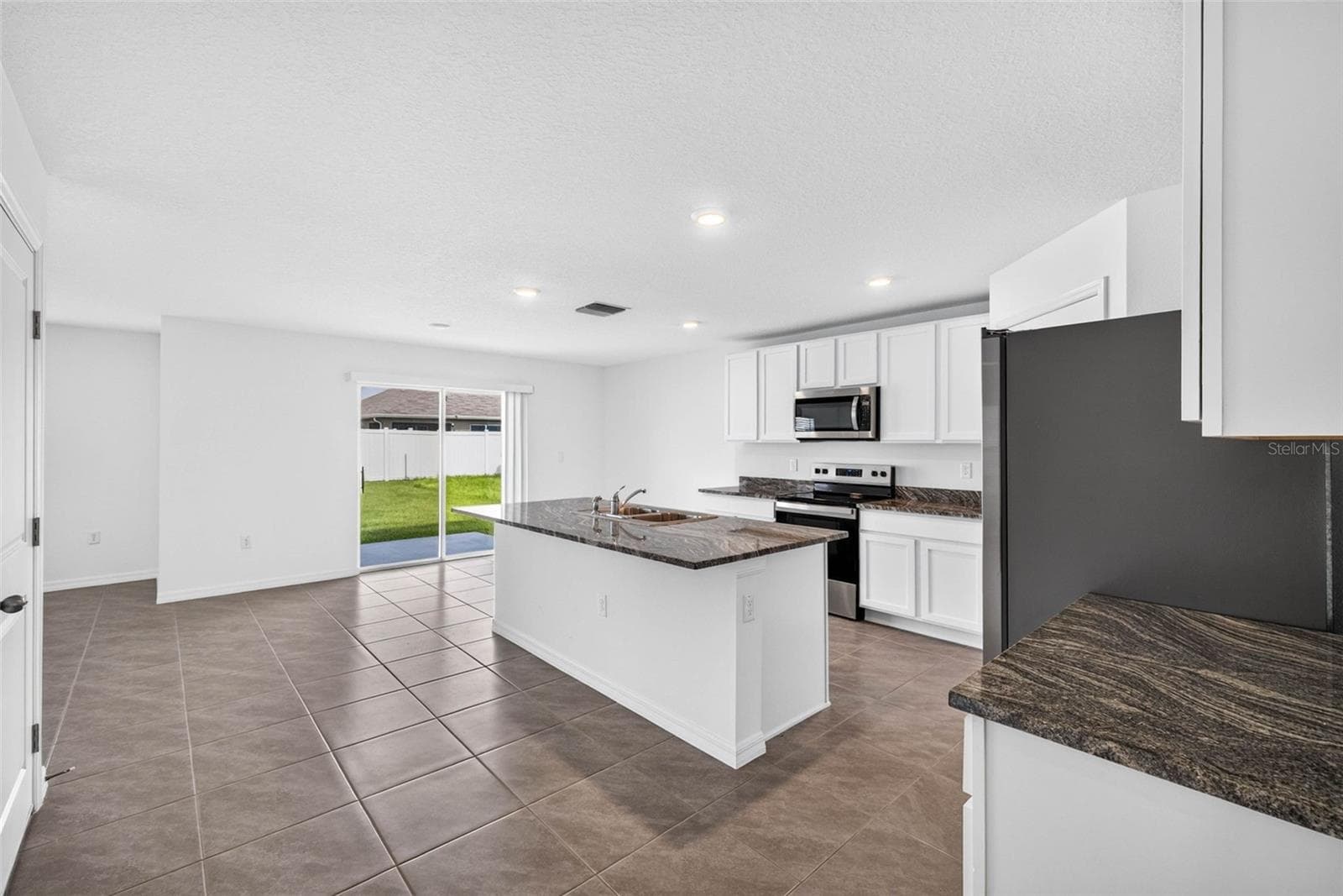 Single Family Residence at 7622 ROSEWOOD GARDEN LOOP, TAMPA, photo 12 of 74