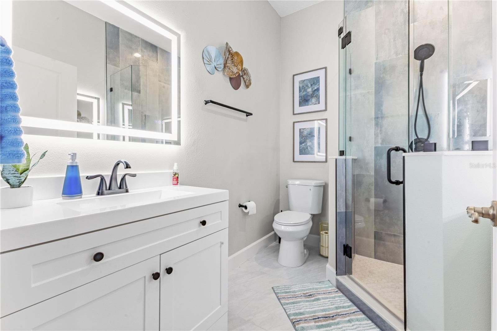 Duplex at 2047 ROSELAWN ST, SARASOTA, photo 12 of 41
