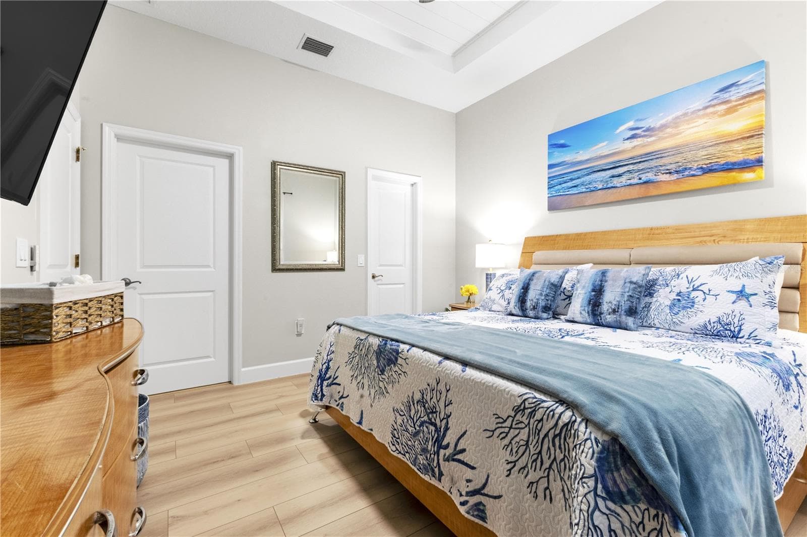 Duplex at 2047 ROSELAWN ST, SARASOTA, photo 15 of 41
