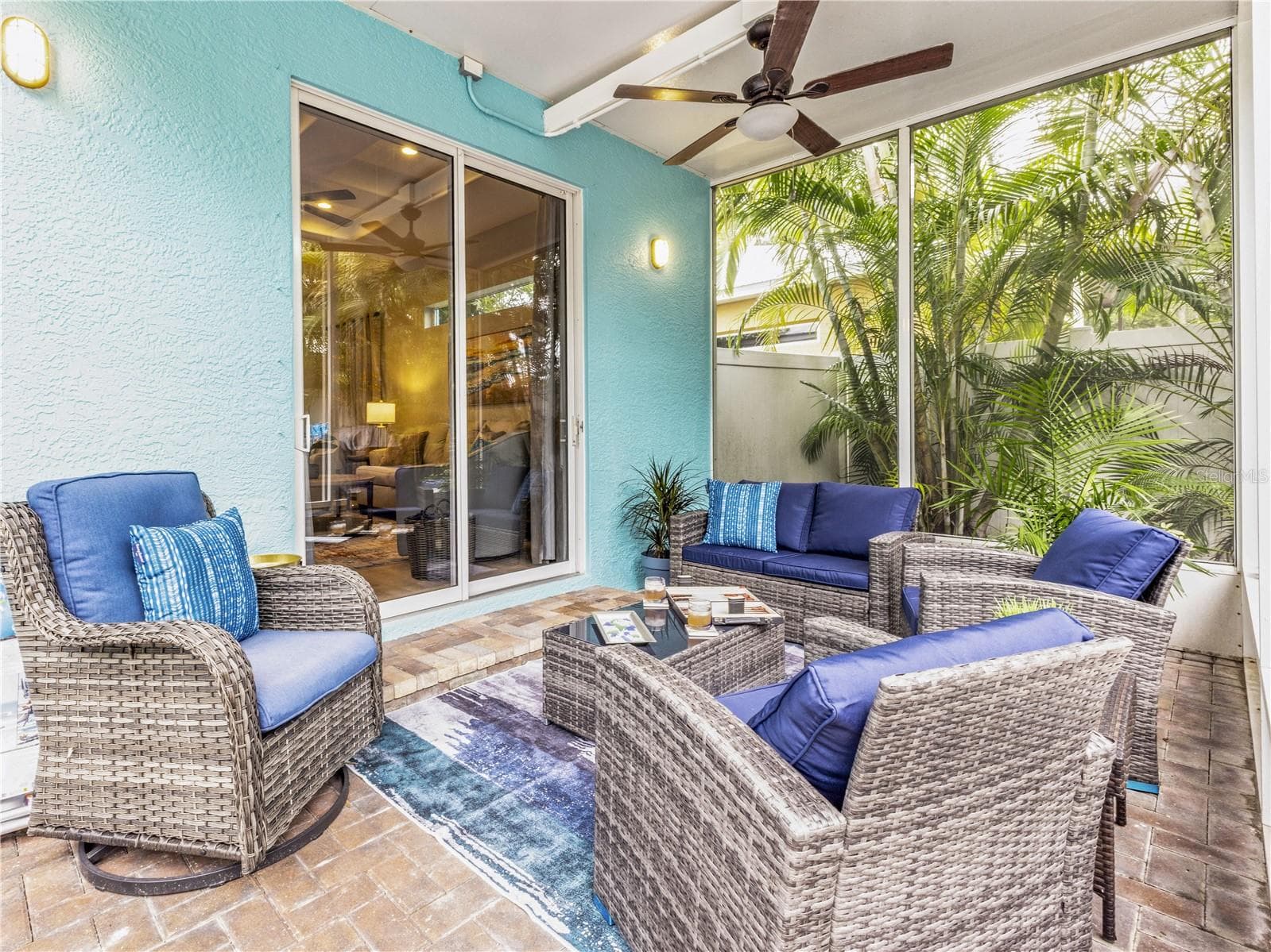 Duplex at 2047 ROSELAWN ST, SARASOTA, photo 18 of 41