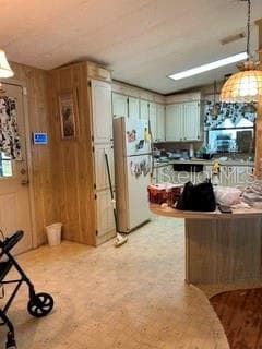 Manufactured Home at 263 MARINER DR, NORTH PORT, photo 8 of 13