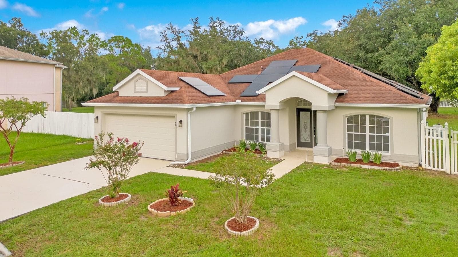 New landscaping and lighting. Freshly painted exterior - 46 CORDONA DR, KISSIMMEE