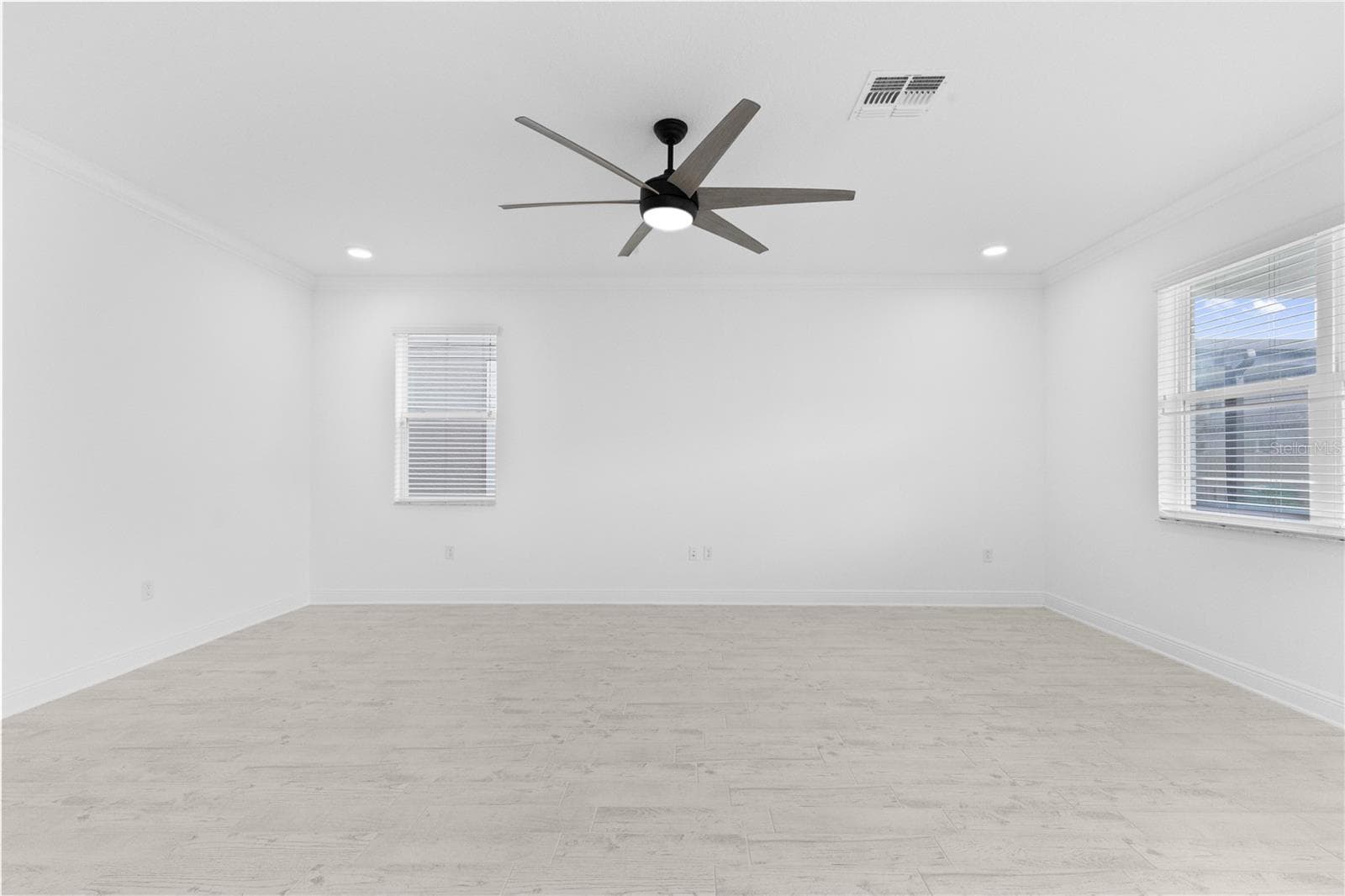 Single Family Residence at 7421 NOTCHED PINE BND, WESLEY CHAPEL, photo 11 of 54