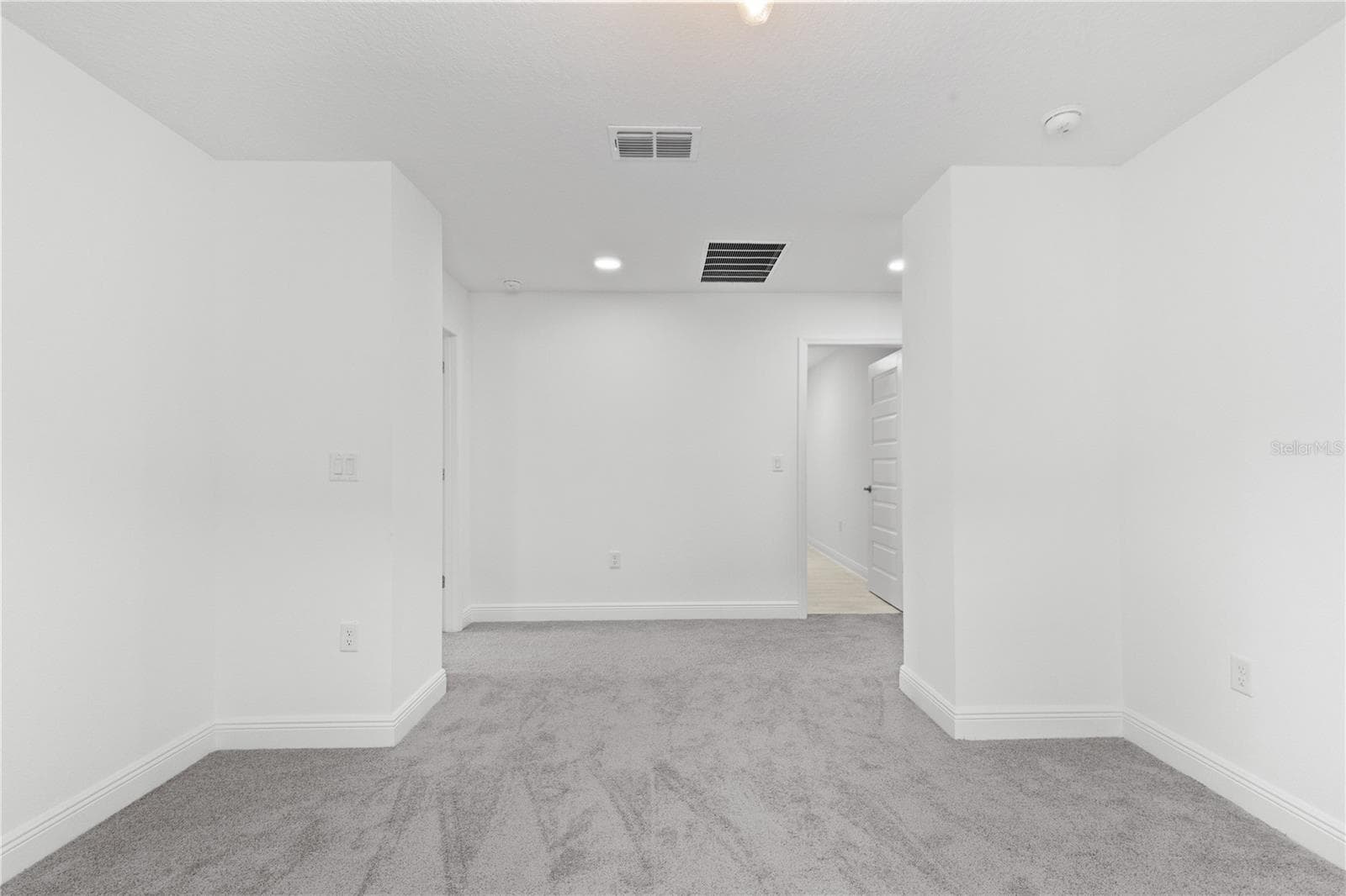 Single Family Residence at 7421 NOTCHED PINE BND, WESLEY CHAPEL, photo 30 of 54