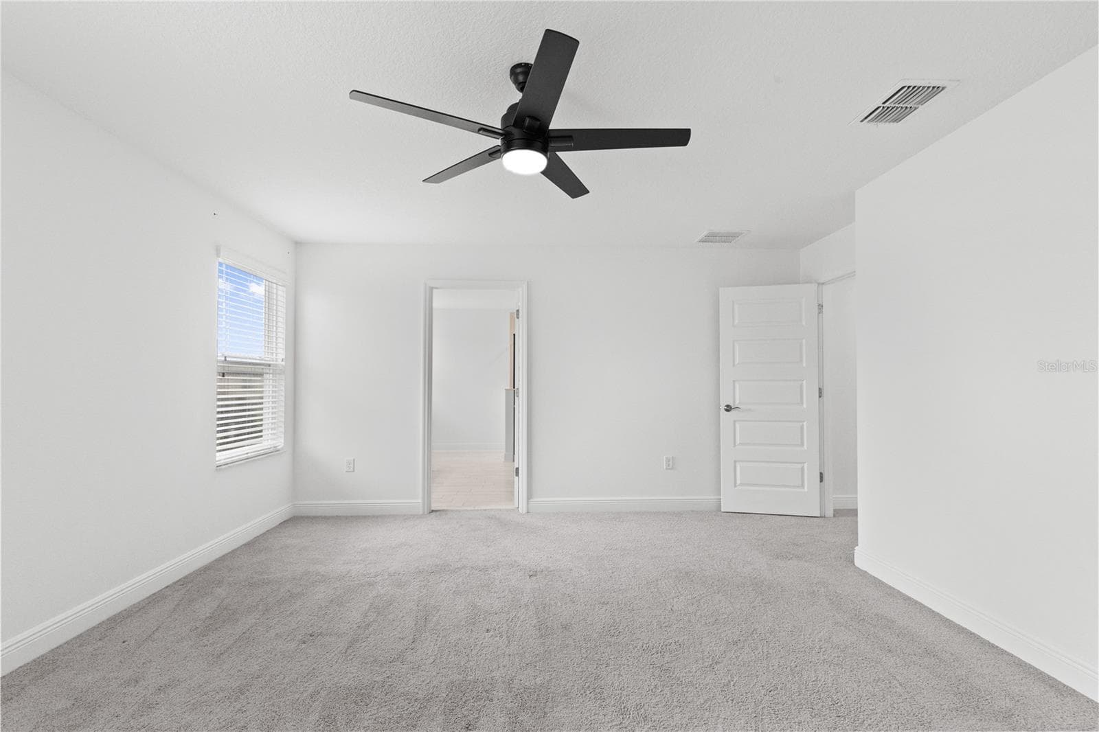 Single Family Residence at 7421 NOTCHED PINE BND, WESLEY CHAPEL, photo 33 of 54
