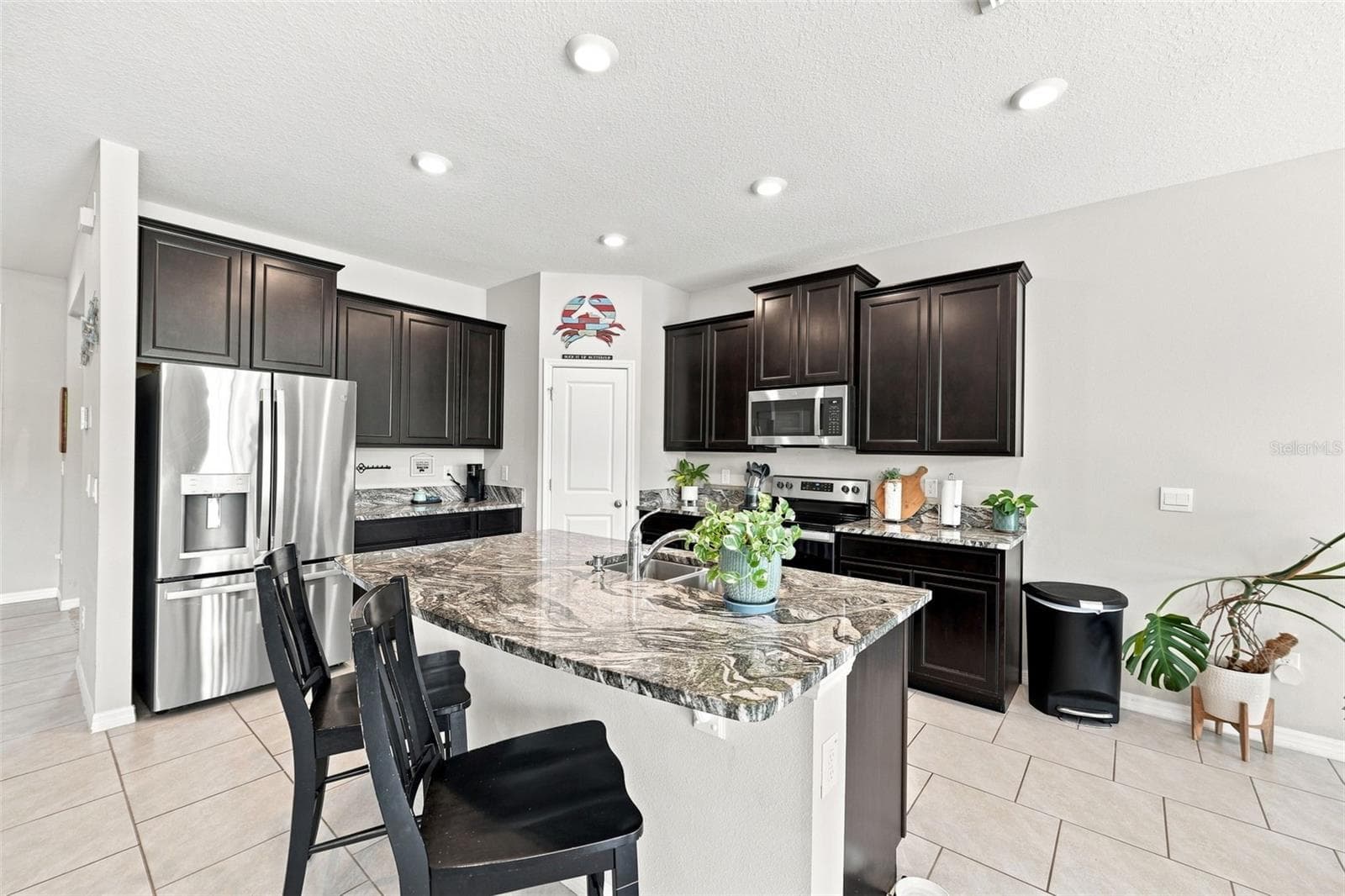 Single Family Residence at 8673 BOWER BASS CIR, WESLEY CHAPEL, photo 9 of 44