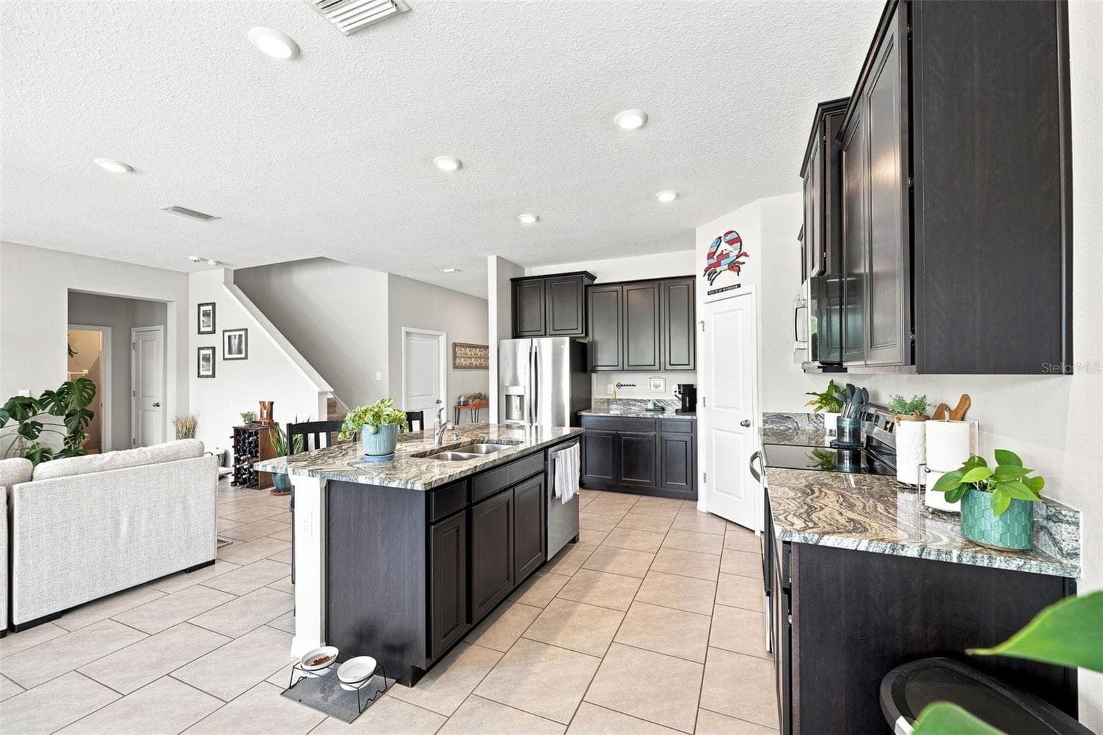 Single Family Residence at 8673 BOWER BASS CIR, WESLEY CHAPEL, photo 10 of 44