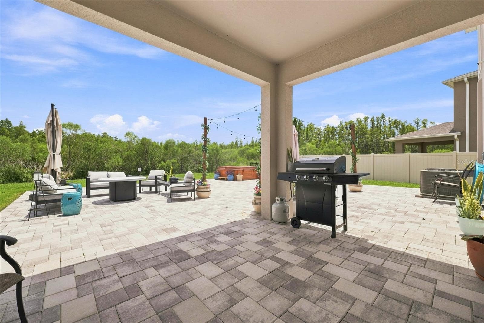 Single Family Residence at 8673 BOWER BASS CIR, WESLEY CHAPEL, photo 25 of 44