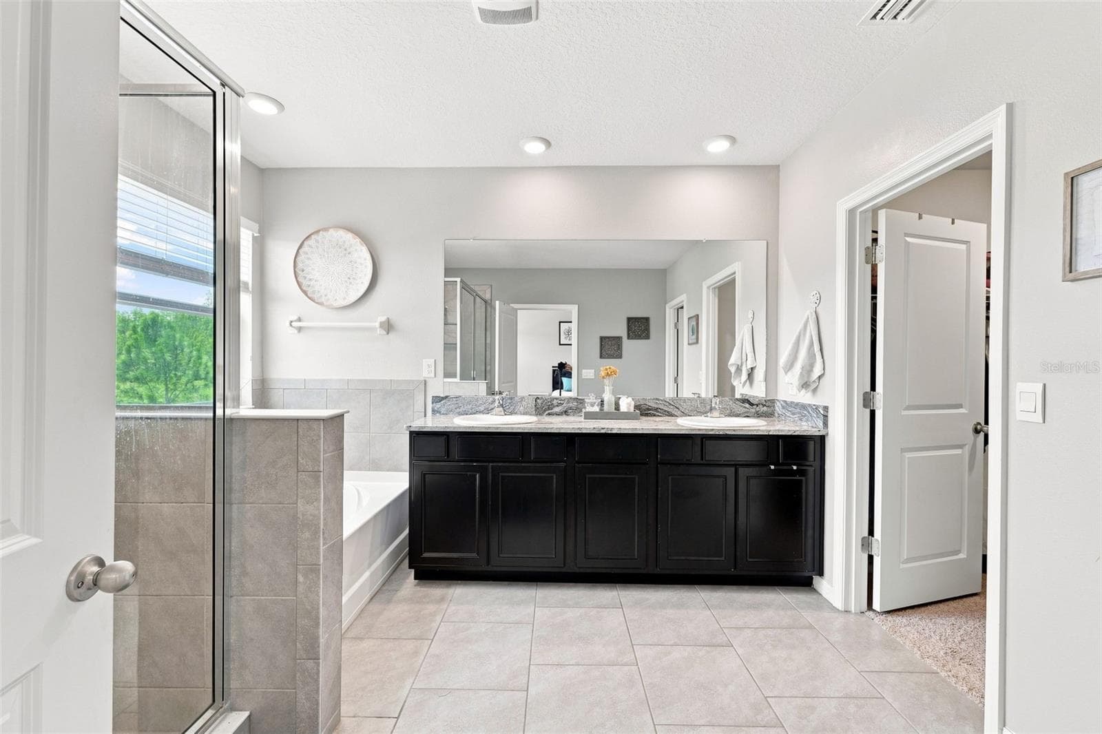 Single Family Residence at 8673 BOWER BASS CIR, WESLEY CHAPEL, photo 20 of 44