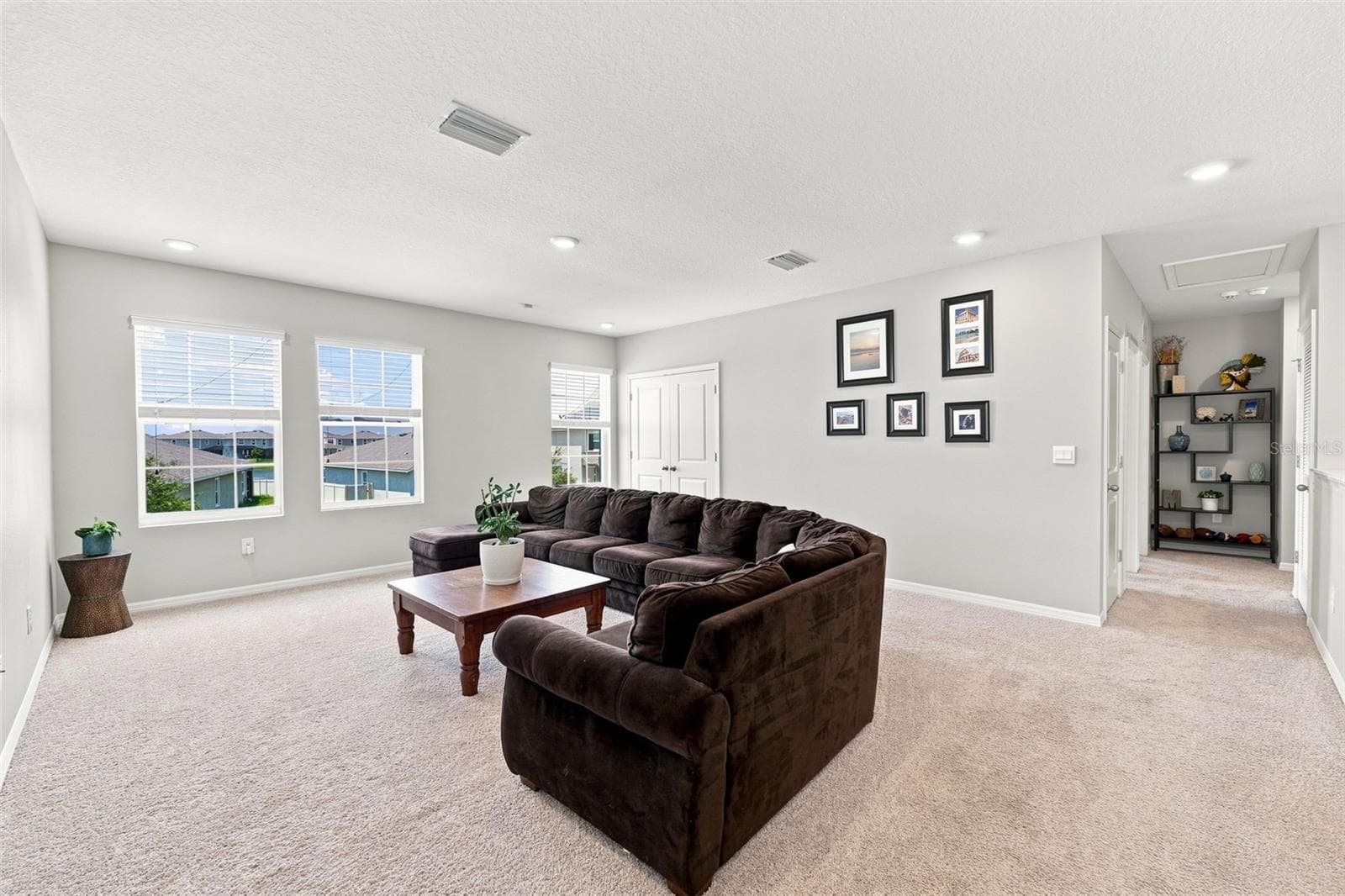 Single Family Residence at 8673 BOWER BASS CIR, WESLEY CHAPEL, photo 16 of 44