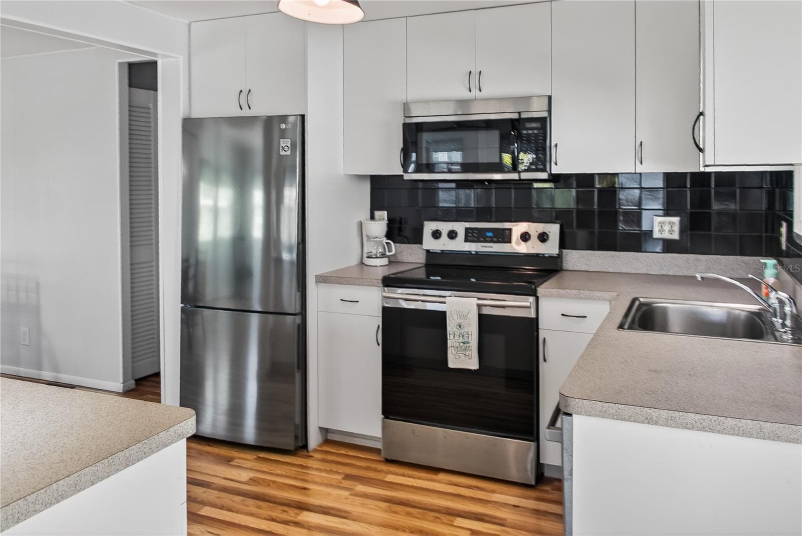 Mobile Home at 808 S GREEN CIR, VENICE, photo 19 of 69