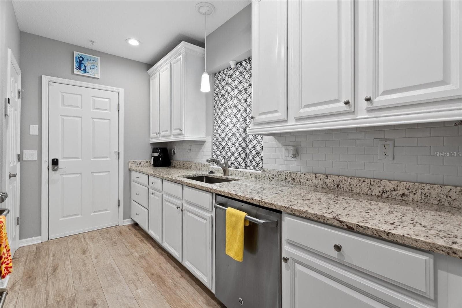 Condominium at 4190 OVERTURE CIR #511, BRADENTON, photo 9 of 38