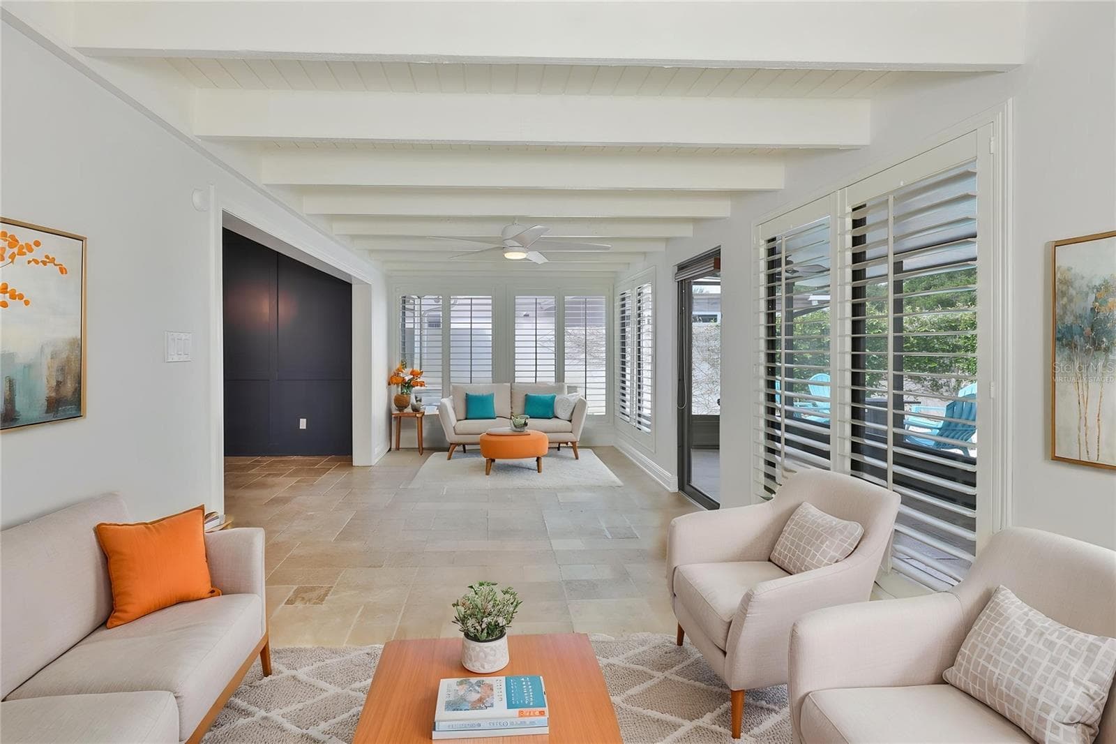Virtually staged - 14651 VILLAGE GLEN CIR, TAMPA