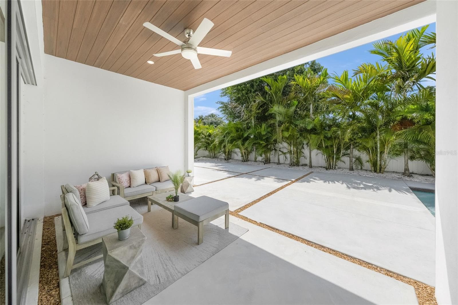 Single Family Residence at 2532 FRUIT TREE DR, SARASOTA, photo 28 of 50
