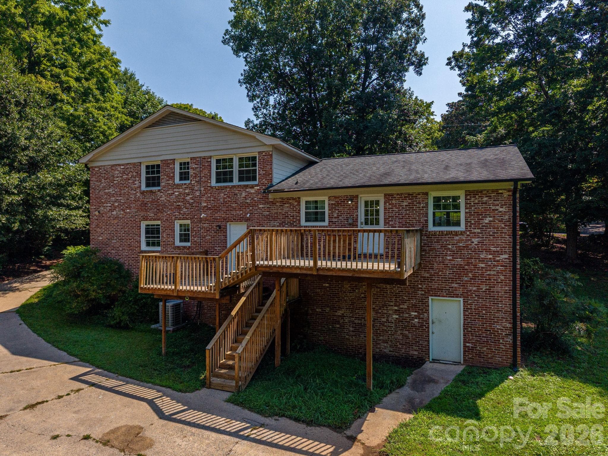 Single Family Residence at 304 Windsor Drive, Shelby, photo 33 of 48