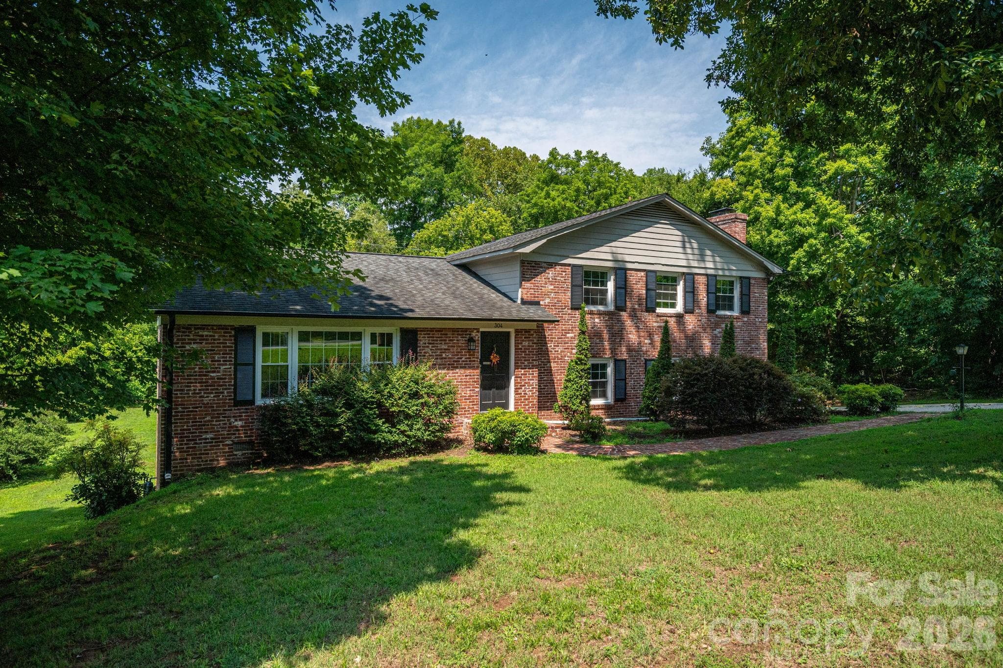 Single Family Residence at 304 Windsor Drive, Shelby, photo 41 of 48