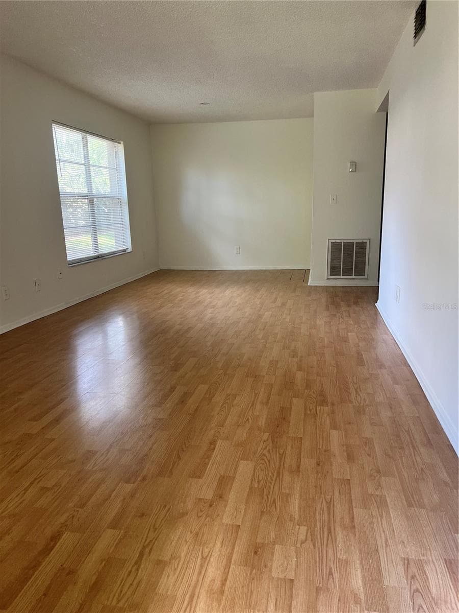 Condominium at 14308 HANGING MOSS CIR #102, TAMPA, photo 6 of 34