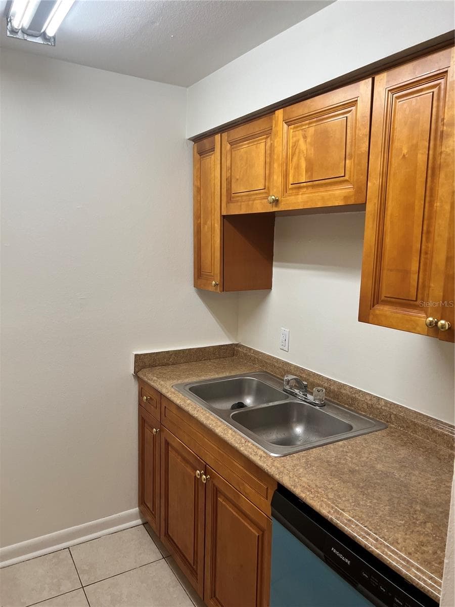 Condominium at 14308 HANGING MOSS CIR #102, TAMPA, photo 14 of 34