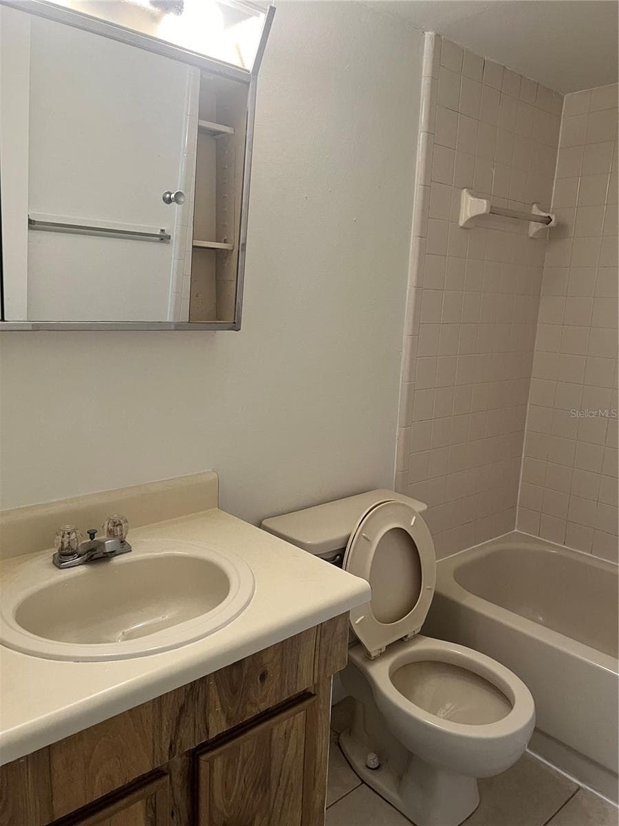 Condominium at 14308 HANGING MOSS CIR #102, TAMPA, photo 31 of 34