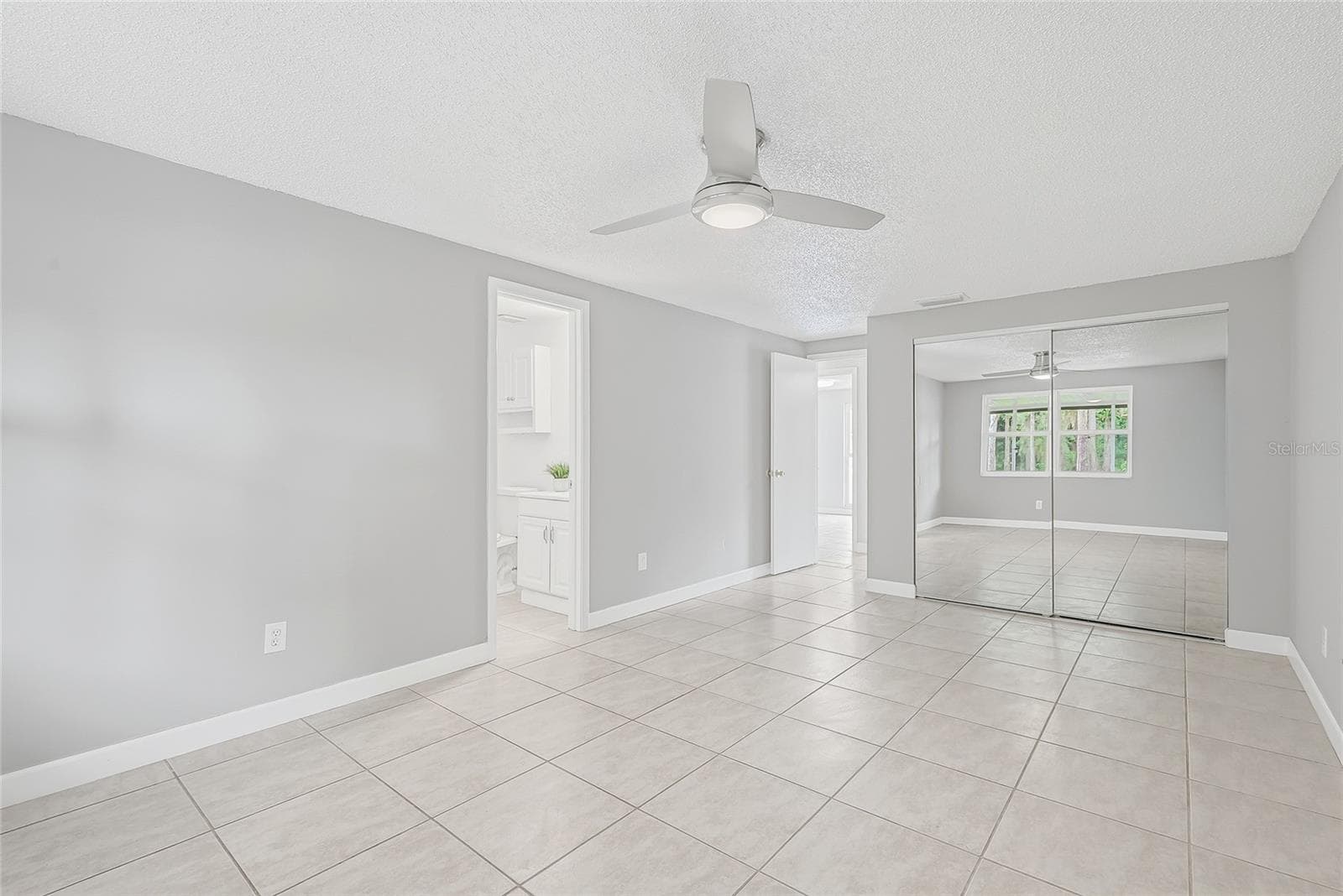 Single Family Residence at 16206 SAGEBRUSH RD, TAMPA, photo 12 of 31