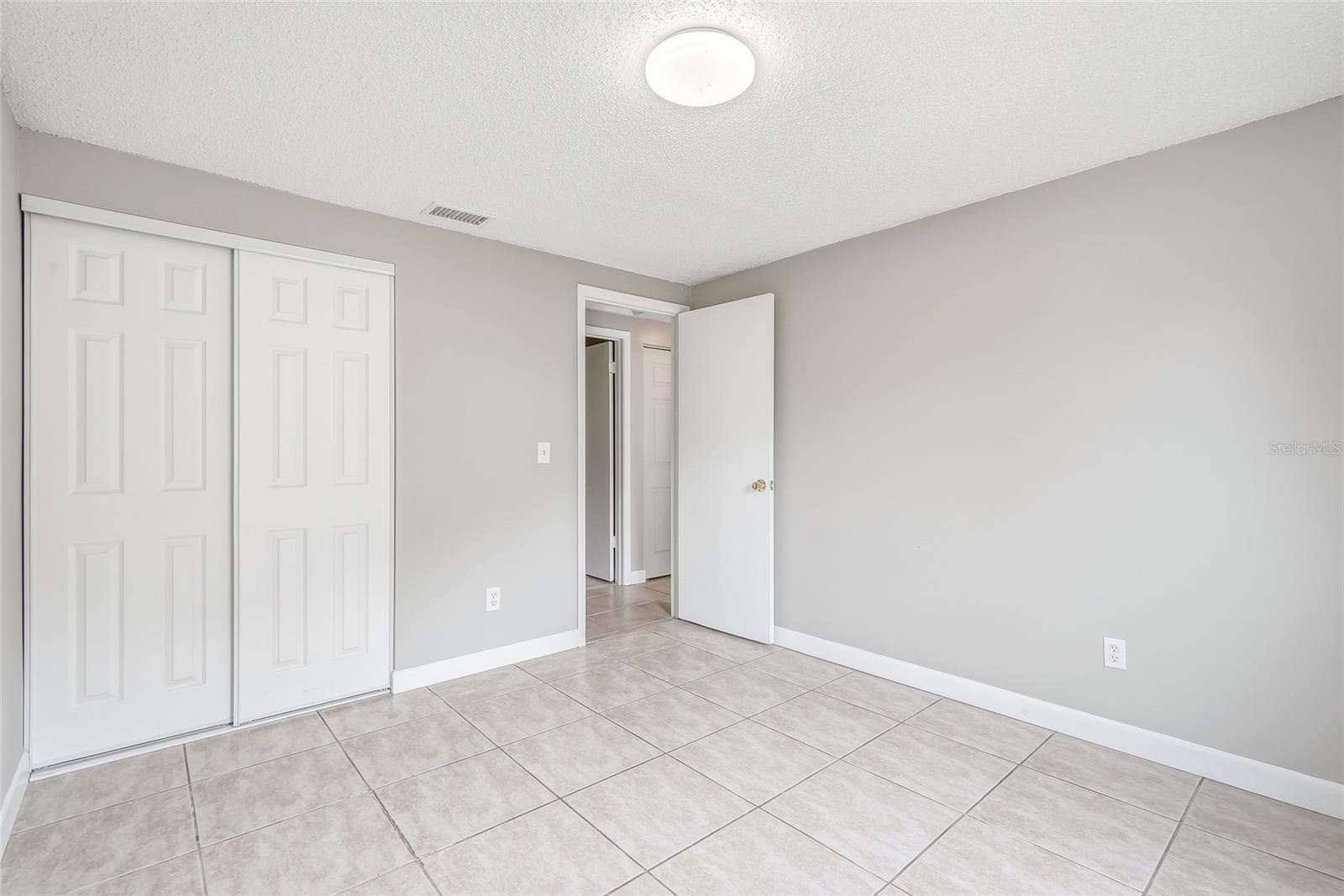 Single Family Residence at 16206 SAGEBRUSH RD, TAMPA, photo 15 of 31