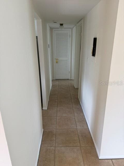 Hallway - 2223 SUNSET DR #E24, BRADENTON