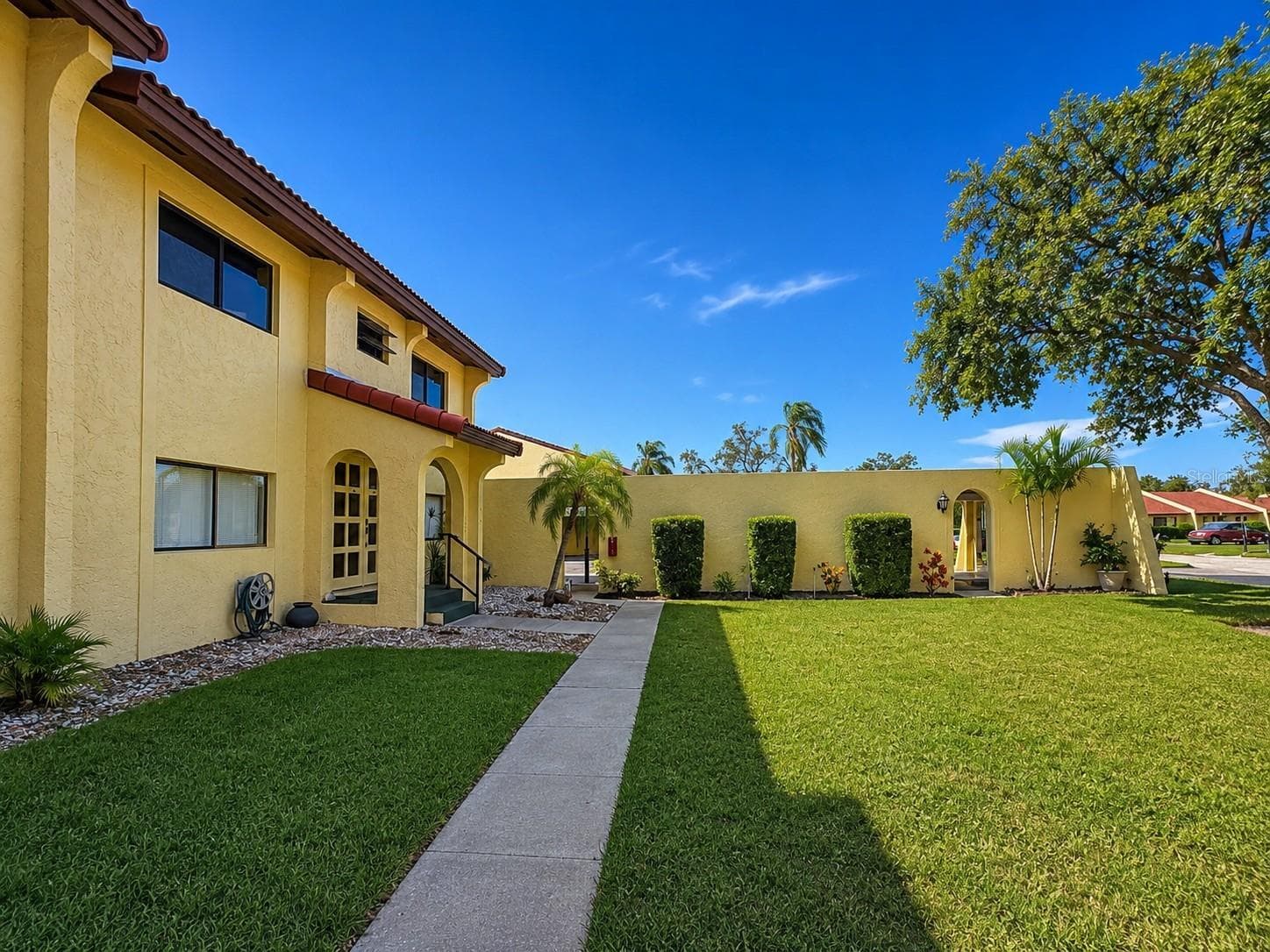 Condominium at 1435 57TH ST W #1435, BRADENTON, photo 3 of 35