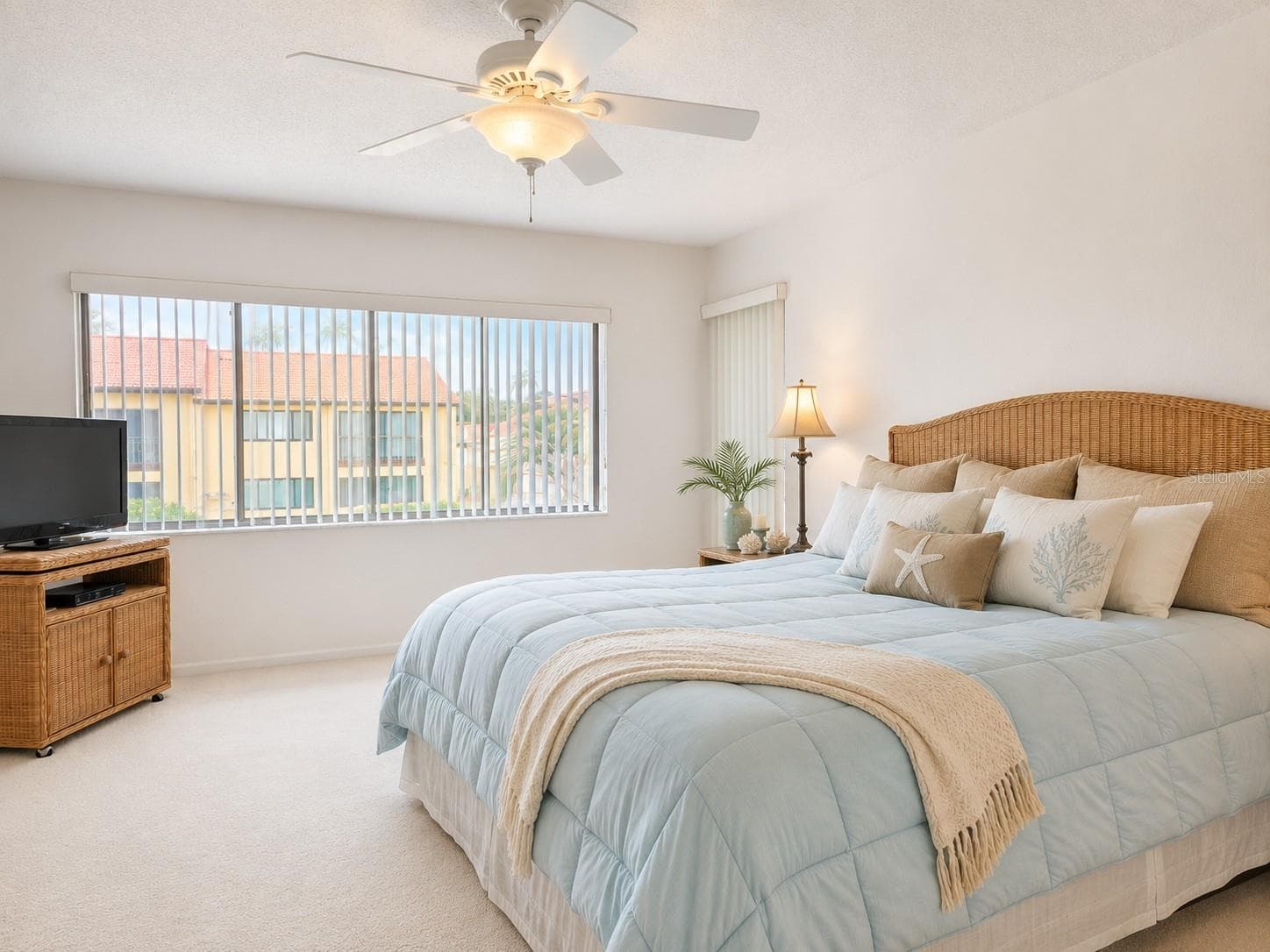 Condominium at 1435 57TH ST W #1435, BRADENTON, photo 24 of 35
