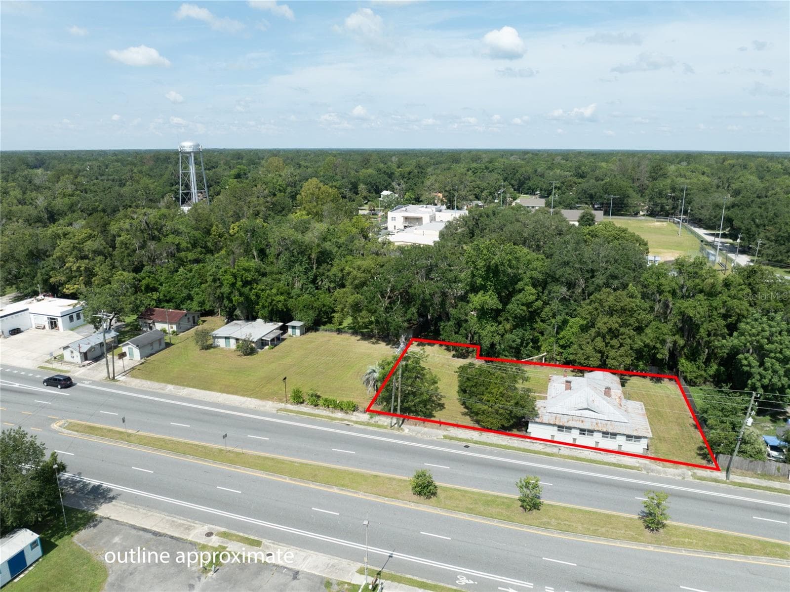 Single Family Residence at 14962 NE US HIGHWAY 301, WALDO, photo 3 of 88