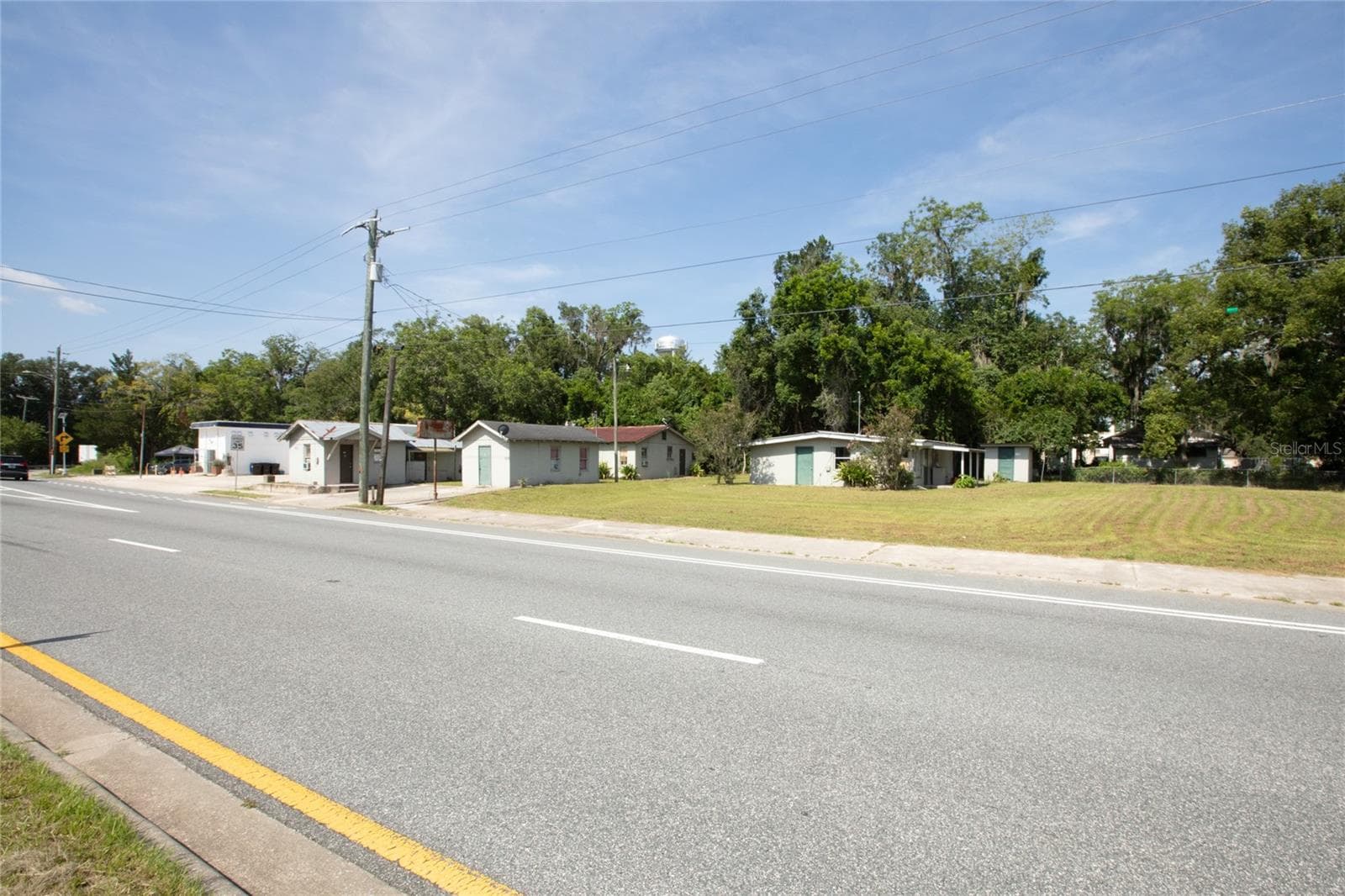 Single Family Residence at 14962 NE US HIGHWAY 301, WALDO, photo 4 of 88