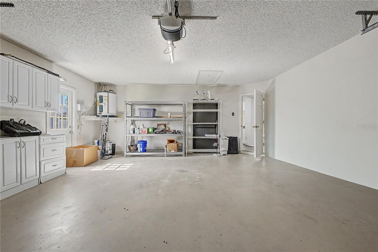 2 Car Garage - 1364 OVERLAND DR, SPRING HILL