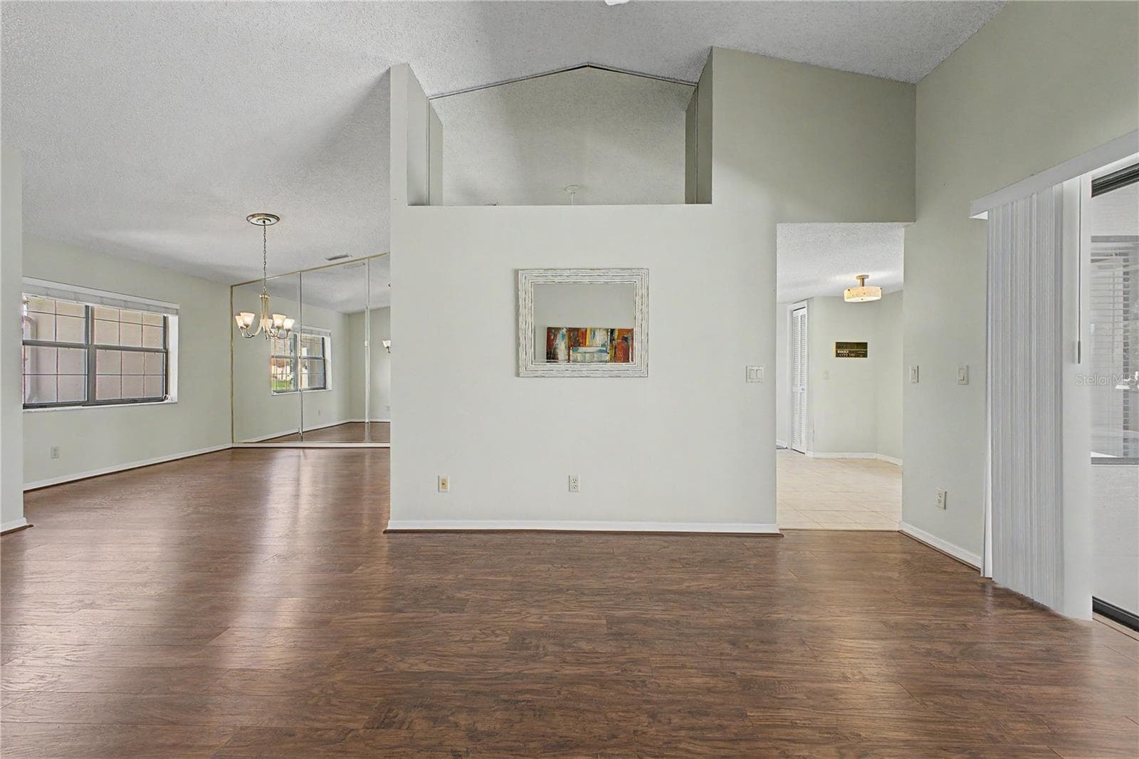 Great Room Living/Dining Area - 1364 OVERLAND DR, SPRING HILL