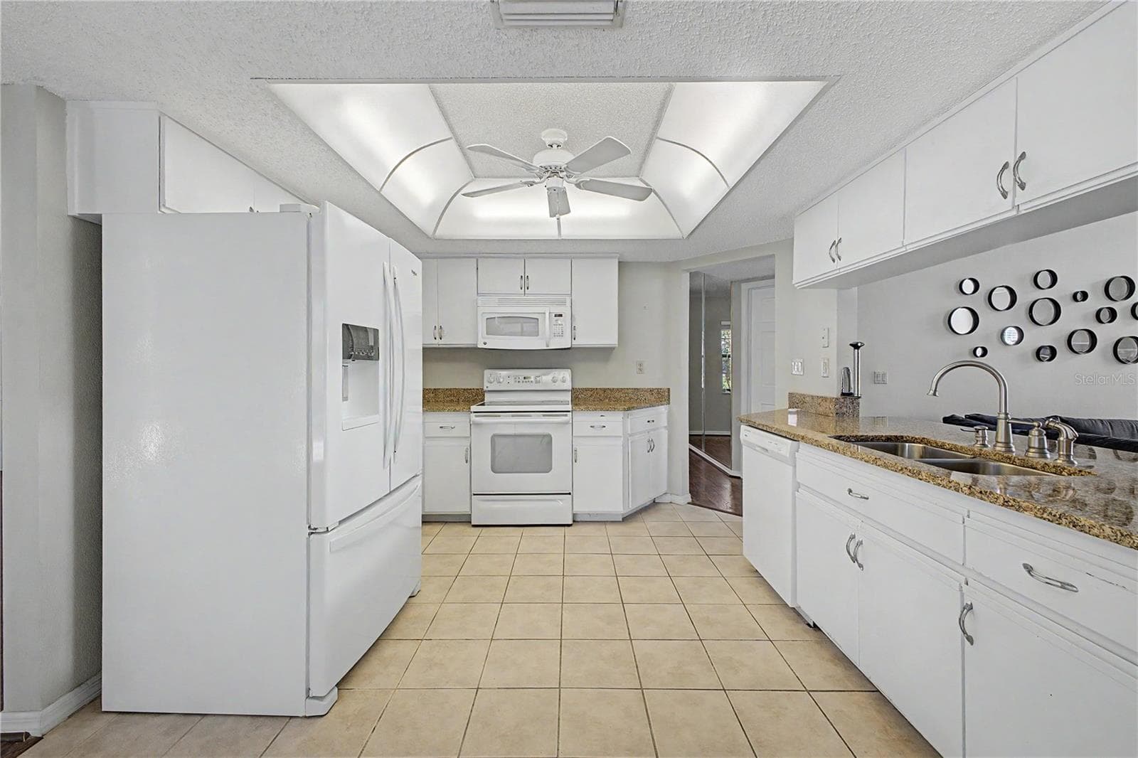 Single Family Residence at 1364 OVERLAND DR, SPRING HILL, photo 11 of 52