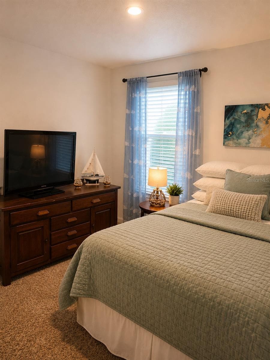 Single Family Residence at 5418 HOLLOW BIRCH DR, JACKSONVILLE, photo 9 of 15