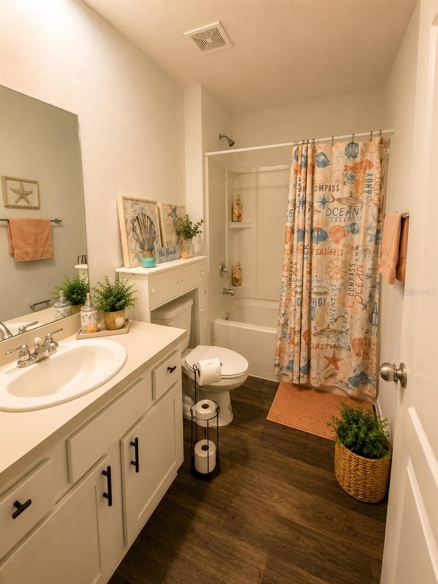 Single Family Residence at 5418 HOLLOW BIRCH DR, JACKSONVILLE, photo 11 of 15