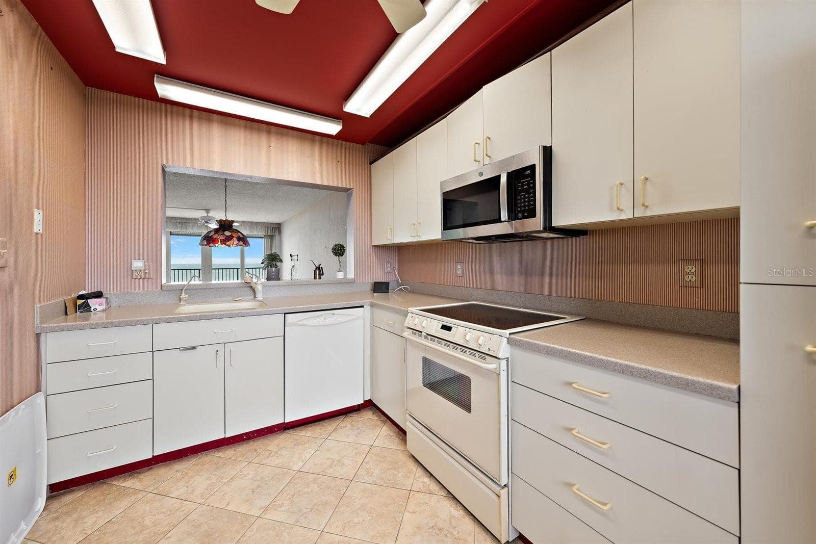 Condominium at 1250 GULF BLVD #706, CLEARWATER BEACH, photo 5 of 32