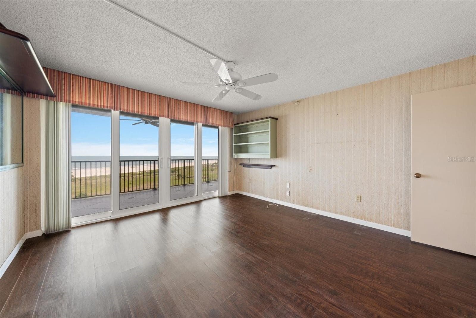 Condominium at 1250 GULF BLVD #706, CLEARWATER BEACH, photo 15 of 32