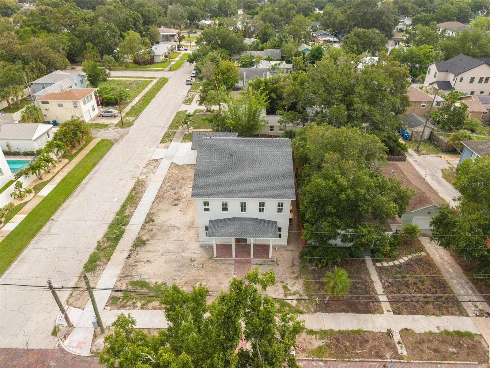 Single Family Residence at 1341 28TH AVE N, ST PETERSBURG, photo 10 of 14