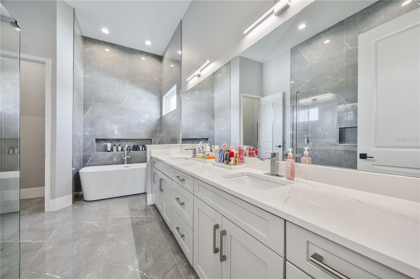 Primary Bathroom - 16077 BARKLY RIDGE CT, WINTER GARDEN