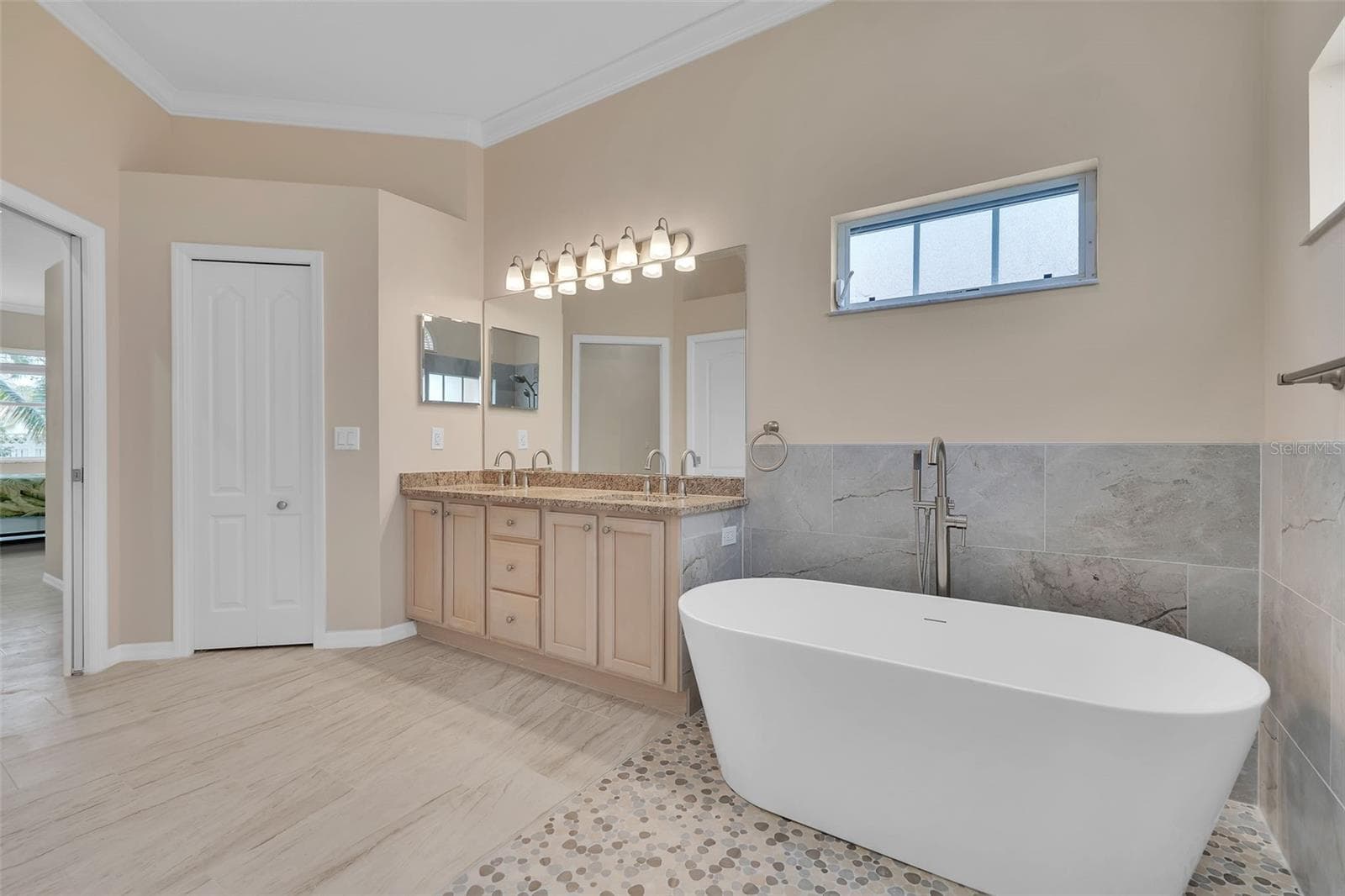 Single Family Residence at 1036 OAK MEADOW LN, OSPREY, photo 16 of 54