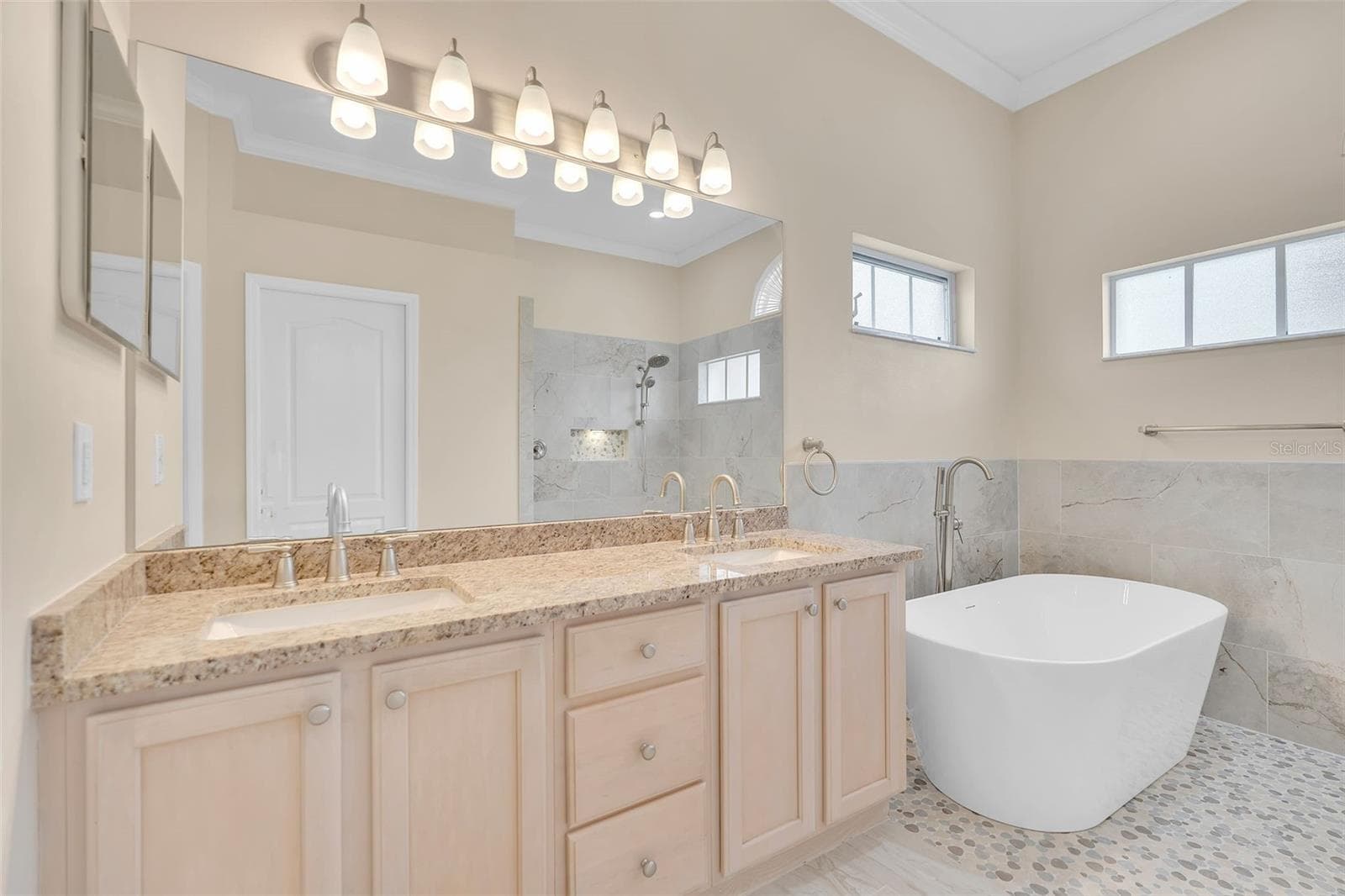 Single Family Residence at 1036 OAK MEADOW LN, OSPREY, photo 18 of 54