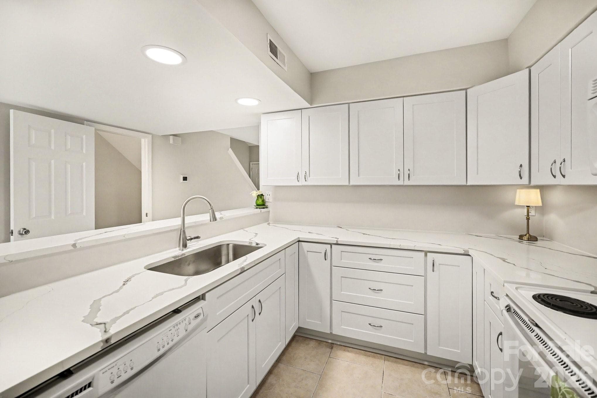 New Quartz countertops - 11009 Carmel Crossing Road, Charlotte