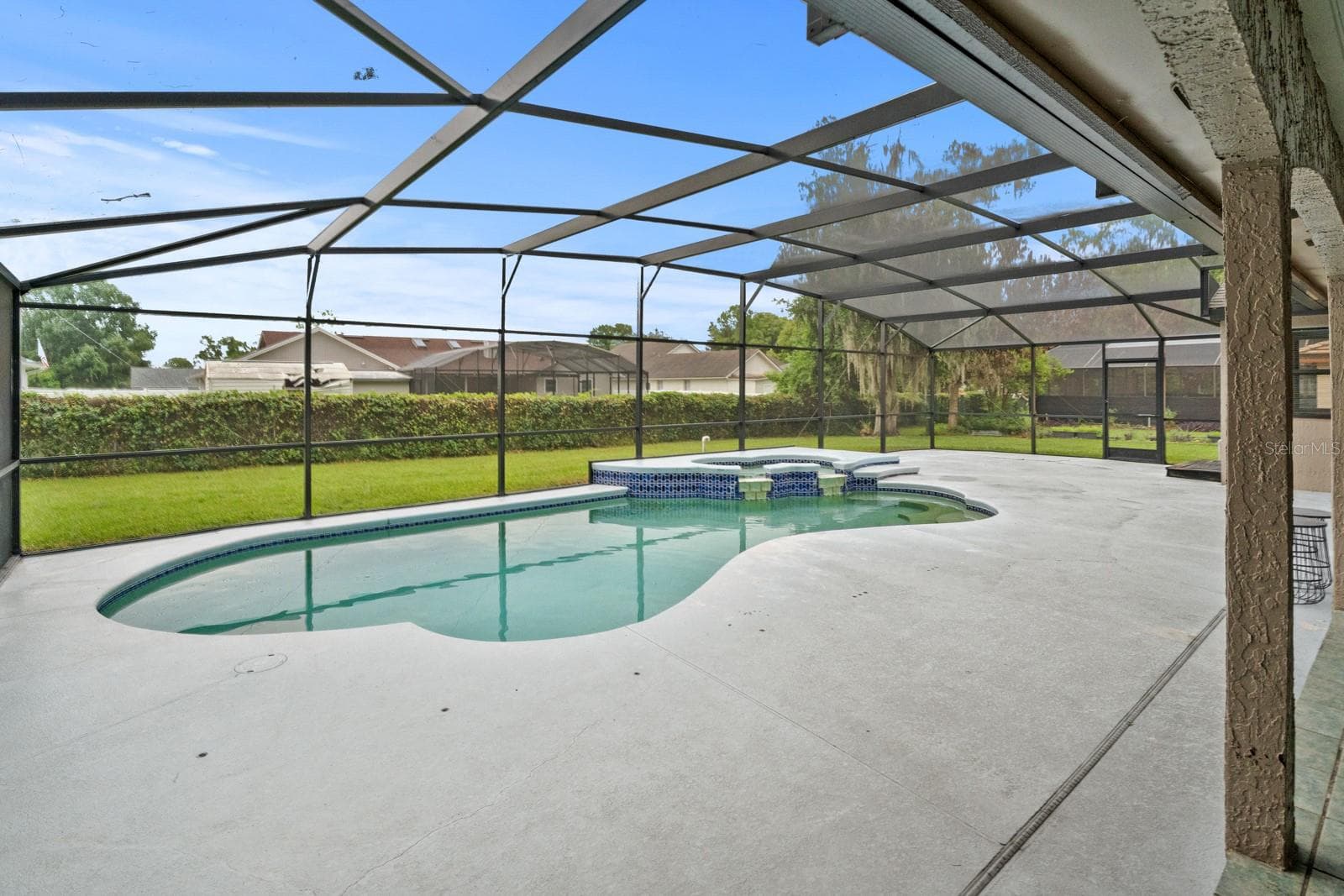 Single Family Residence at 7437 PINEMOUNT DR, ORLANDO, photo 8 of 43