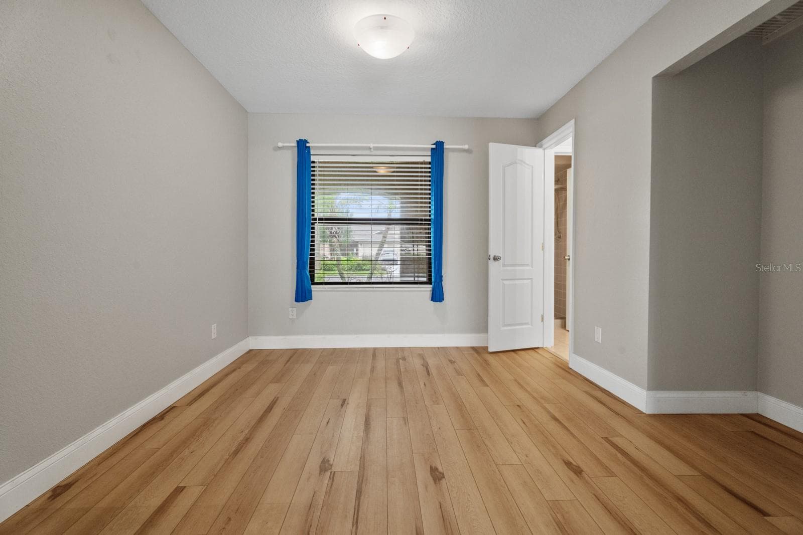 Single Family Residence at 7437 PINEMOUNT DR, ORLANDO, photo 14 of 43