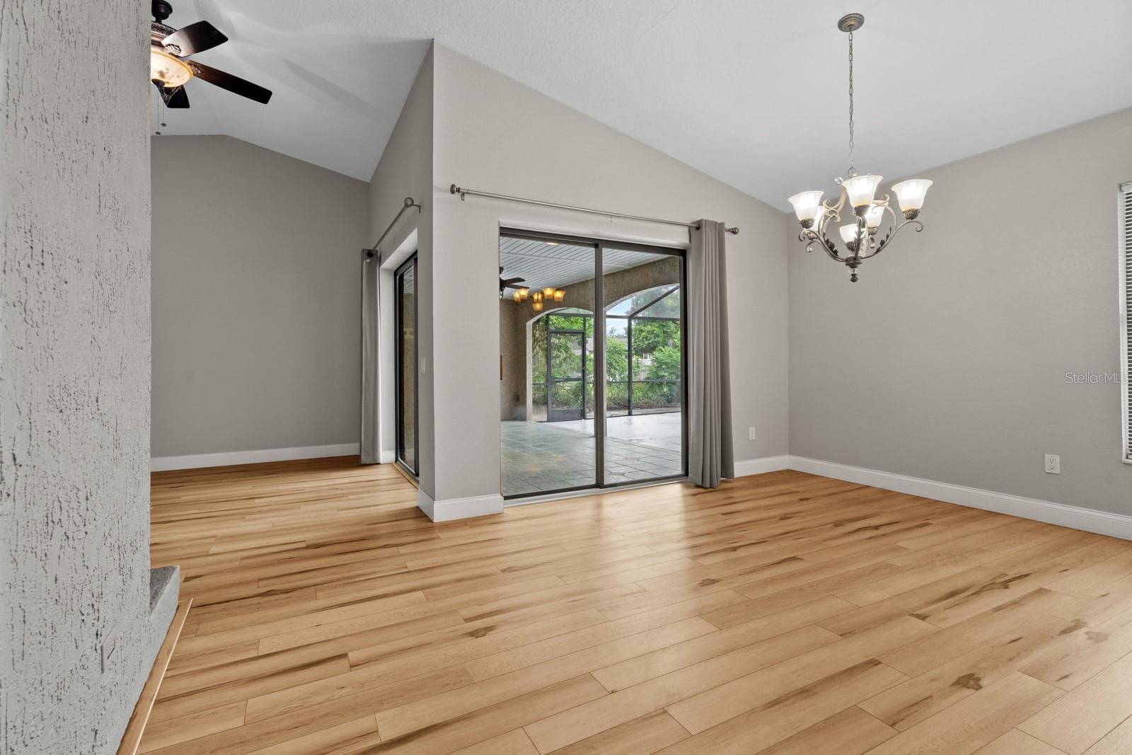 Single Family Residence at 7437 PINEMOUNT DR, ORLANDO, photo 18 of 43