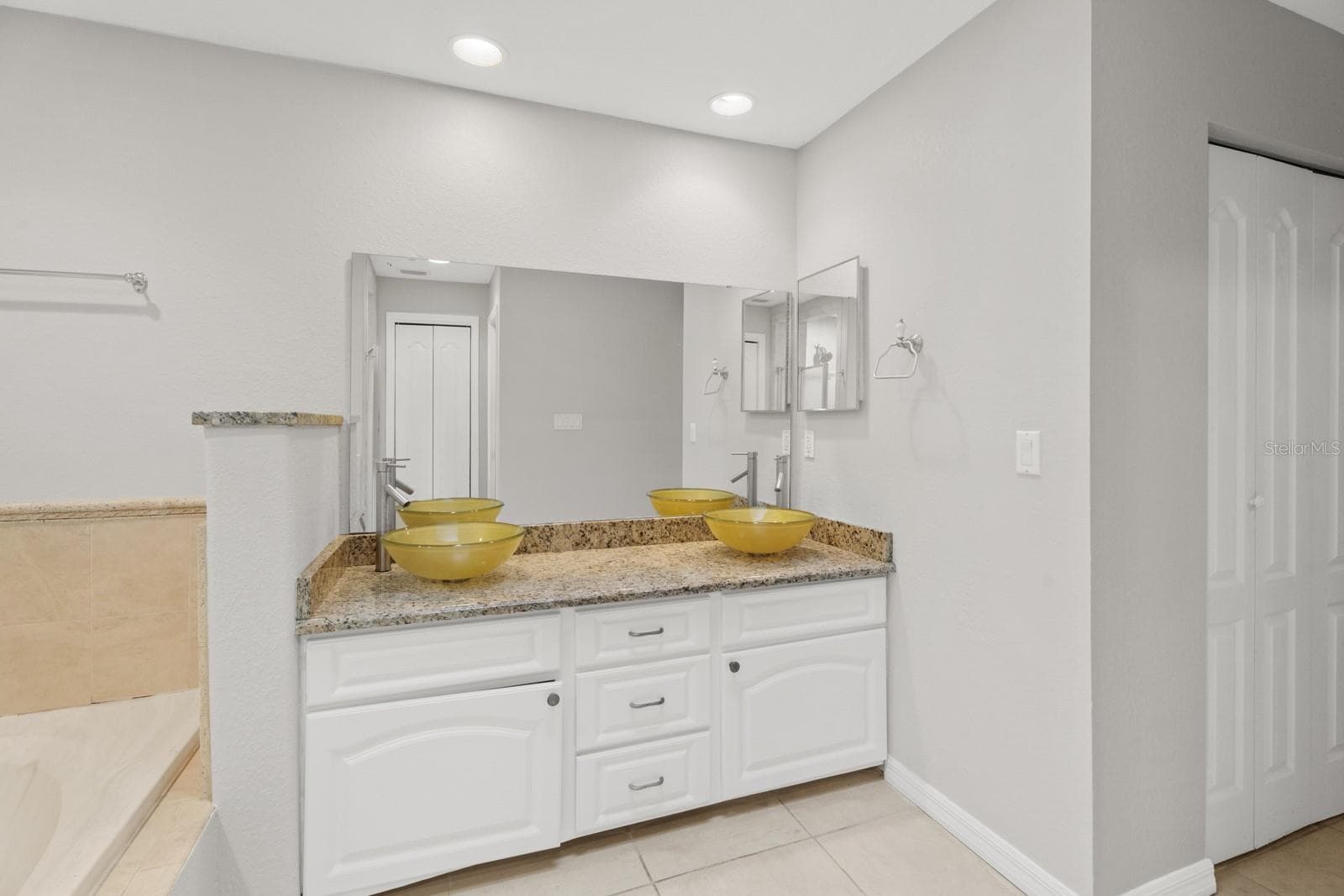 Single Family Residence at 7437 PINEMOUNT DR, ORLANDO, photo 23 of 43