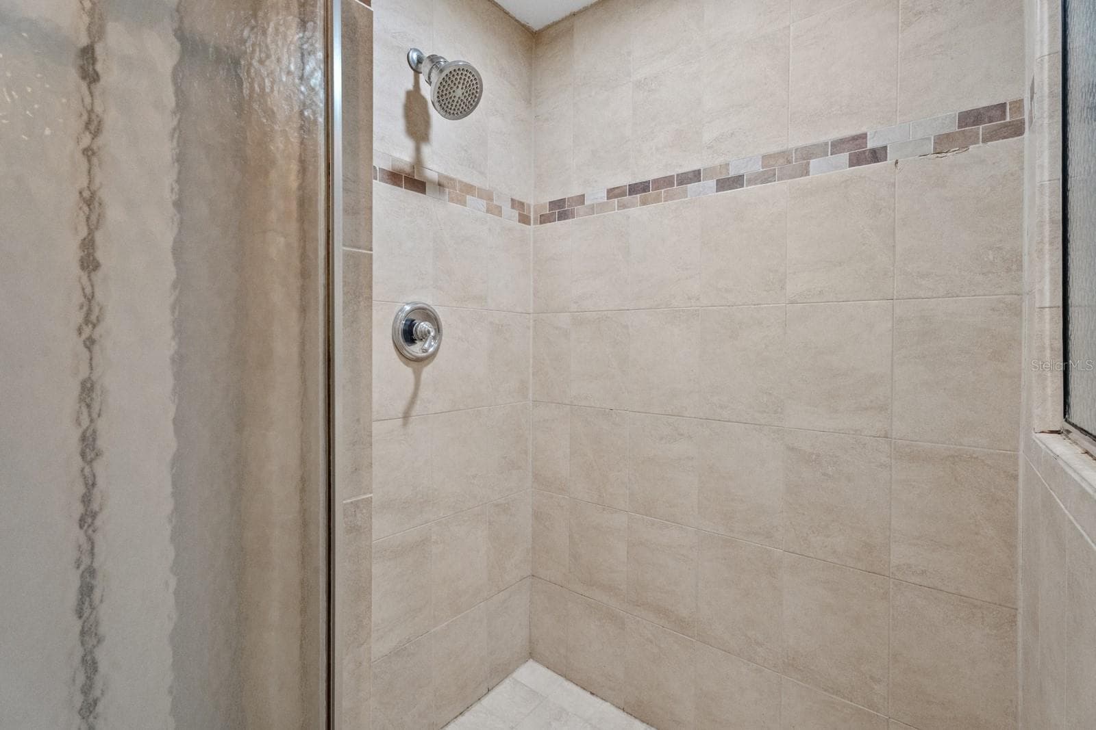 Single Family Residence at 7437 PINEMOUNT DR, ORLANDO, photo 25 of 43