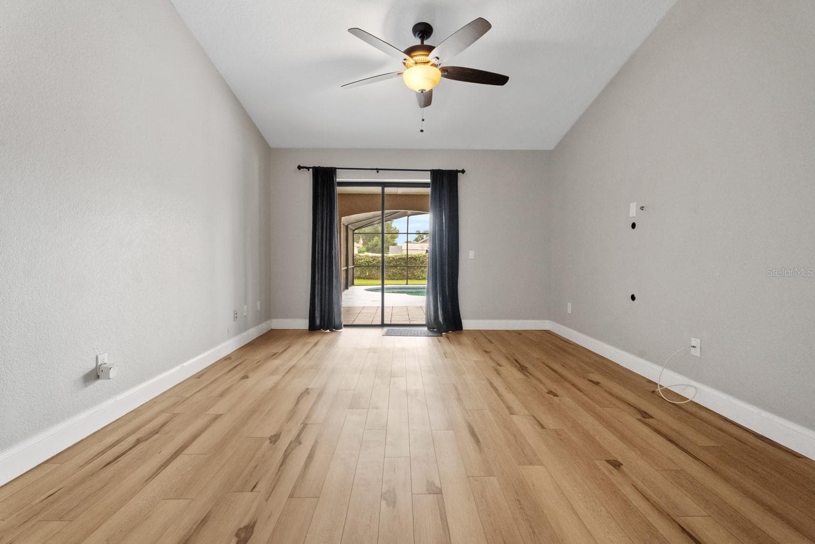 Single Family Residence at 7437 PINEMOUNT DR, ORLANDO, photo 26 of 43