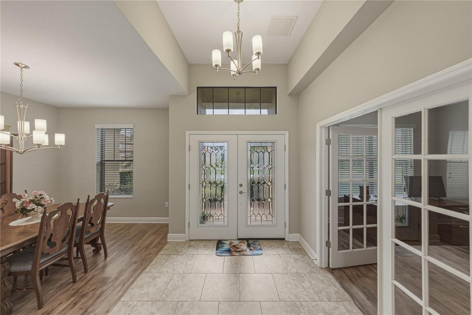Single Family Residence at 1894 VIA LAGO DR, LAKELAND, photo 7 of 73